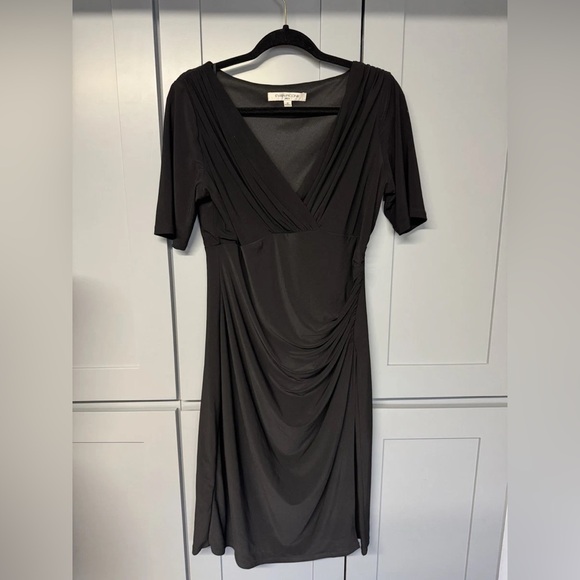 Evan Picone Dresses & Skirts - Evan Picone Black Ruched Sheath Dress V-Neck Midi